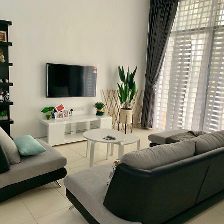 Brand New Cosy Minimalist Home Butterworth Eksteriør billede